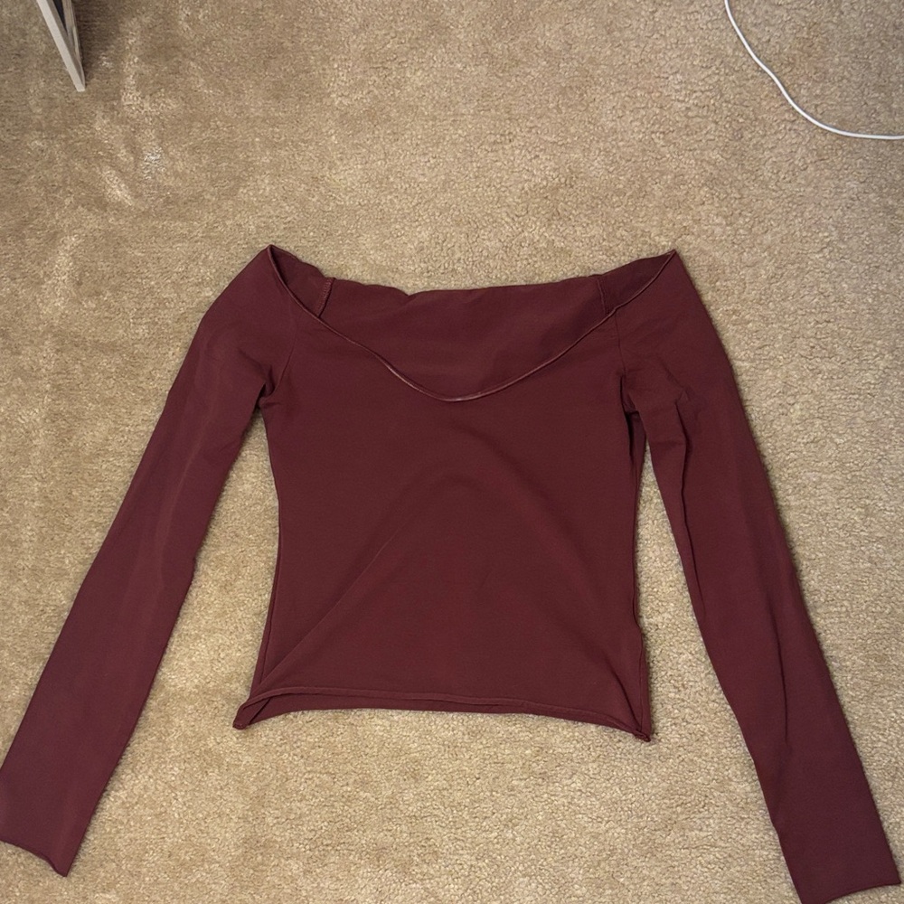 Edikted Maroon Off-Shoulder Blouse